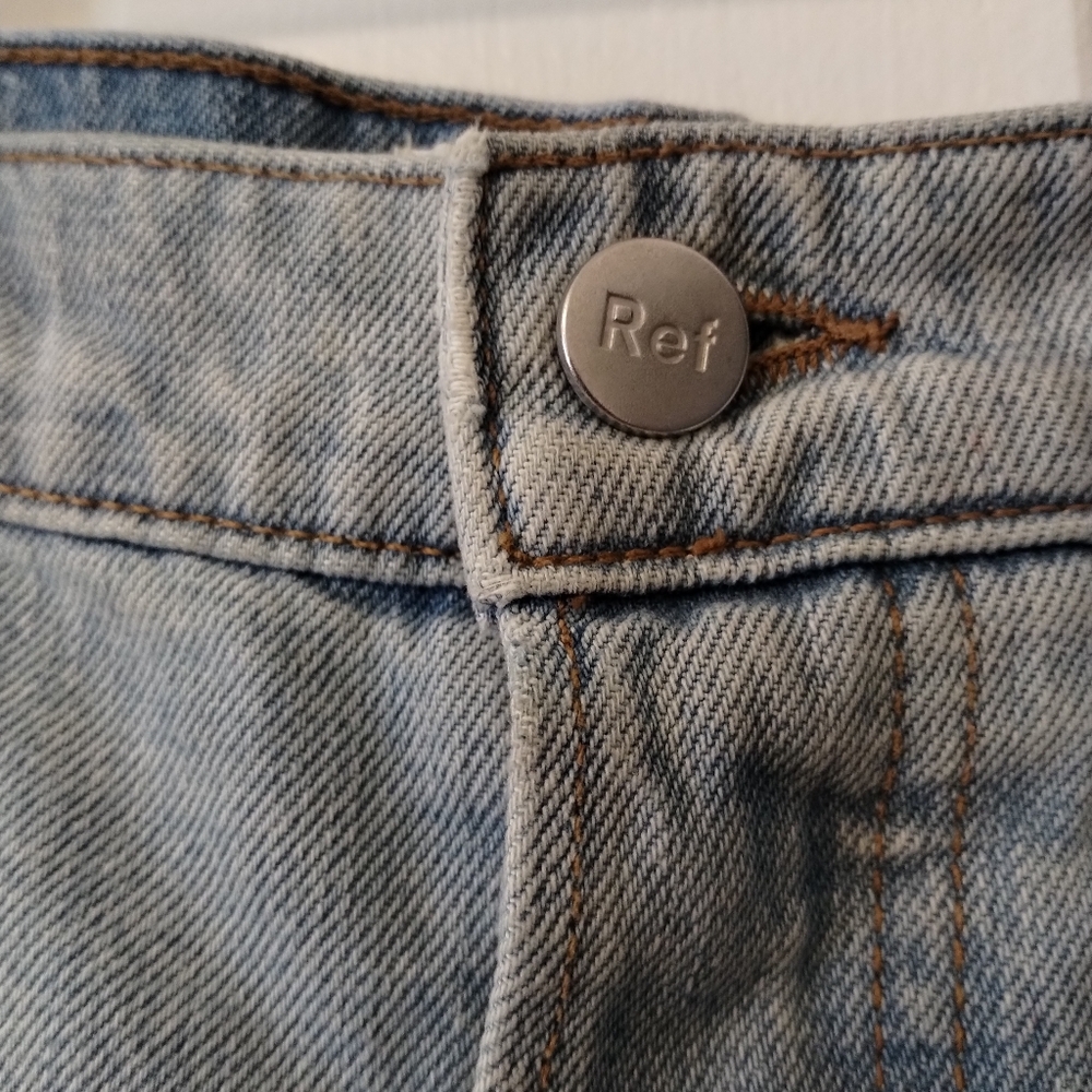 Reformation distressed shorts - Picture 6 of 12